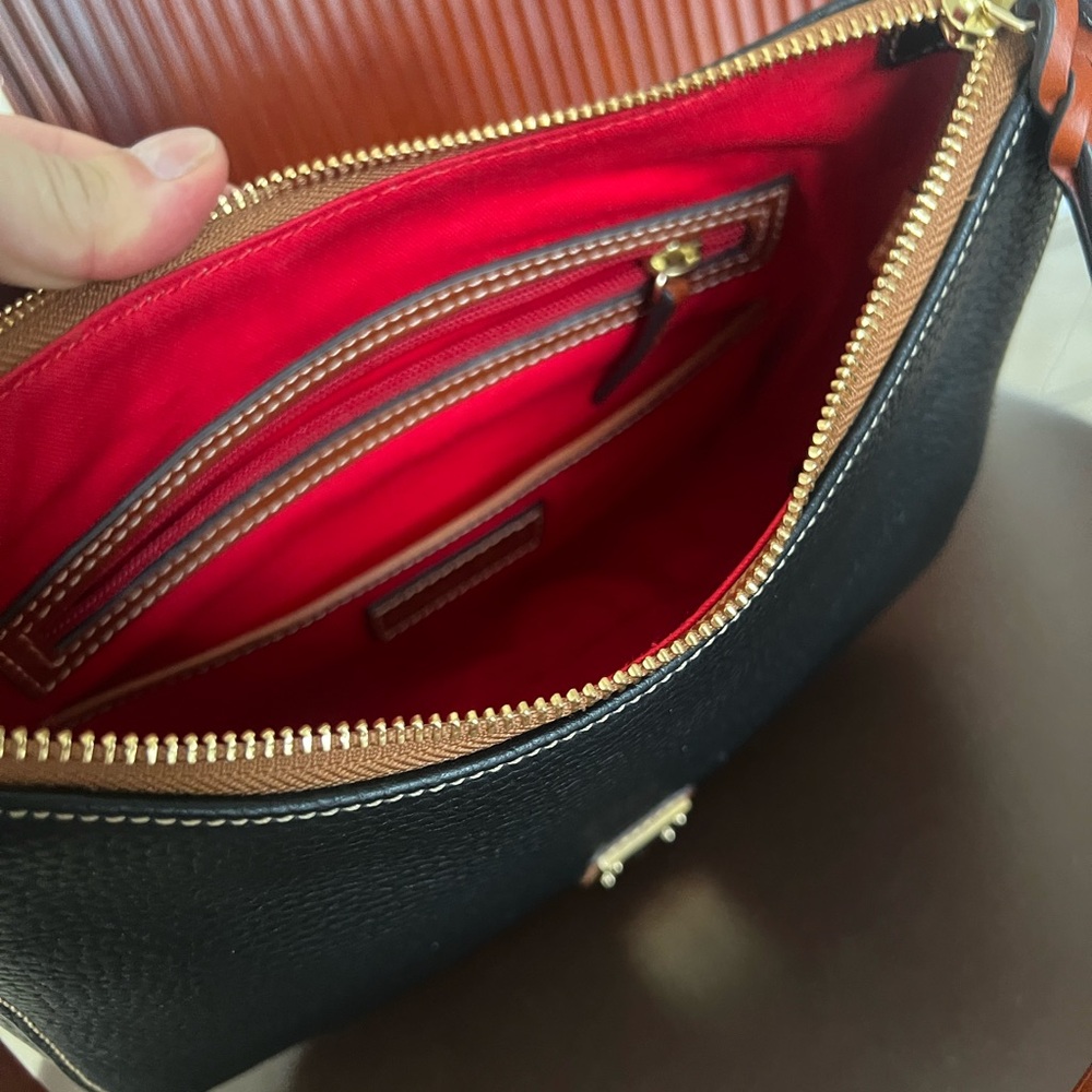 Dooney & Bourke Small Kiley shoulder Bag Black - Picture 6 of 9